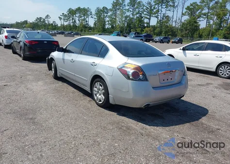 2010 Nissan Altima 2.5 S z USA, uszkodzony, nr VIN 1N4AL2AP0AC188348